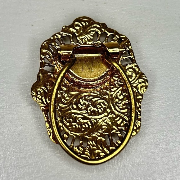 1928 Scarf Clip Cameo Gold Tone and Tiny Faux Pearls - Picture 4 of 8